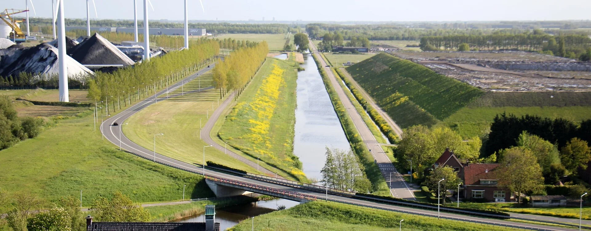 Secondary raw materials/resources such as incinerator bottom ash in "Het groene Schip".